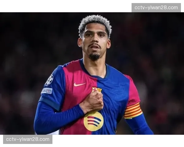 伤病更新：巴萨后卫阿劳霍预计将伤缺三周