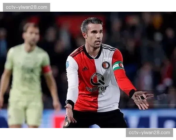 替补席的落寞：前法国国脚费基尔整场未获出场机会