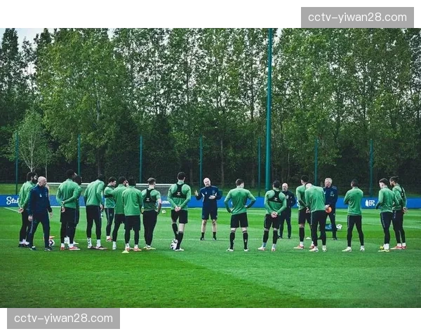 快讯：卢顿主场2-1逆转战胜埃弗顿，取得保级关键三分