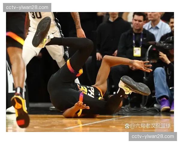 亚特兰大梦想队官方证实，核心前锋莱恩·霍华德因脚踝伤势将缺席季前训练营