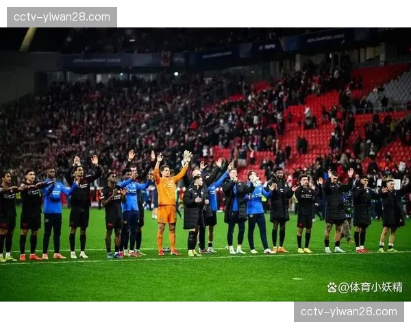 英超独苗阿森纳的欧冠突围之路：从八强到四强的战术演变